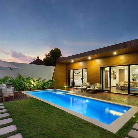 סמיניאק The Claremont Luxury Villas מראה חיצוני תמונה