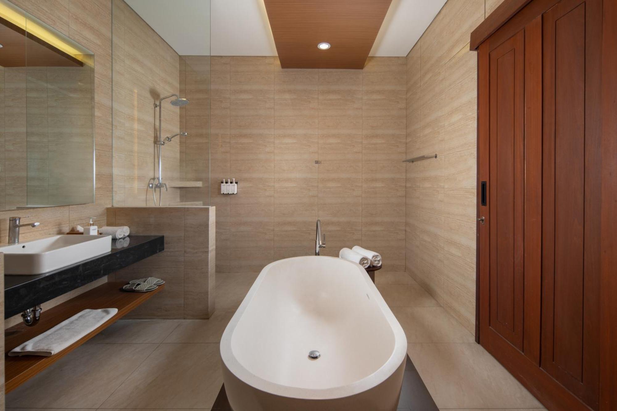 סמיניאק The Claremont Luxury Villas מראה חיצוני תמונה