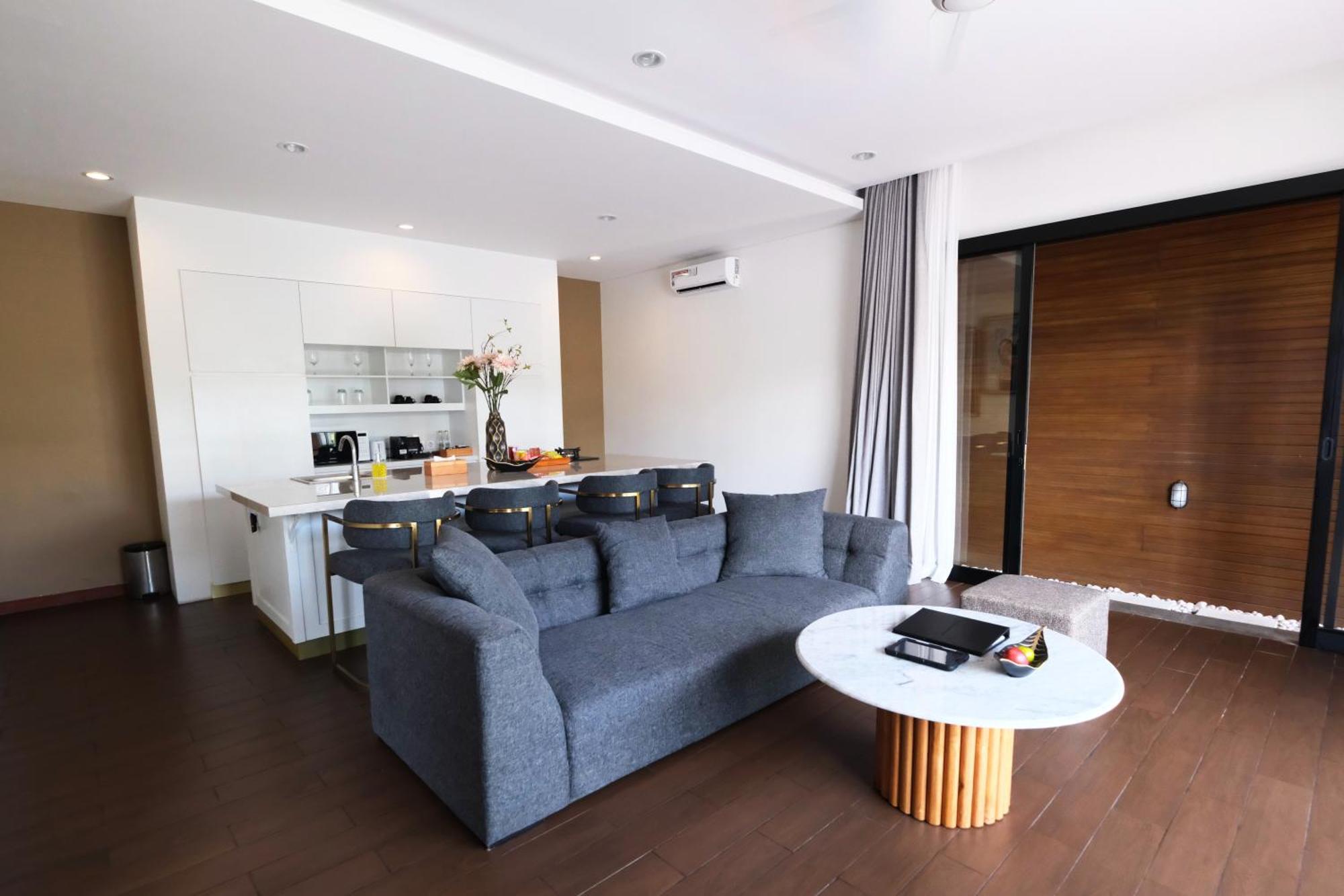 סמיניאק The Claremont Luxury Villas מראה חיצוני תמונה