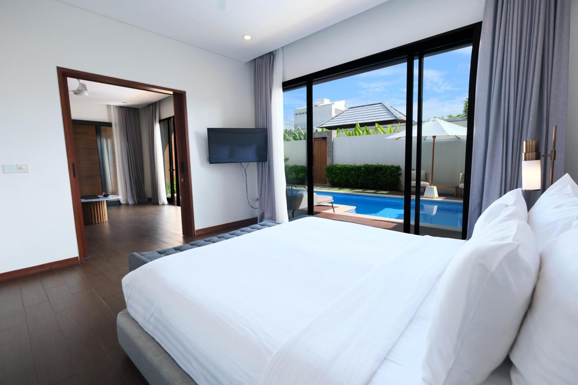 סמיניאק The Claremont Luxury Villas מראה חיצוני תמונה